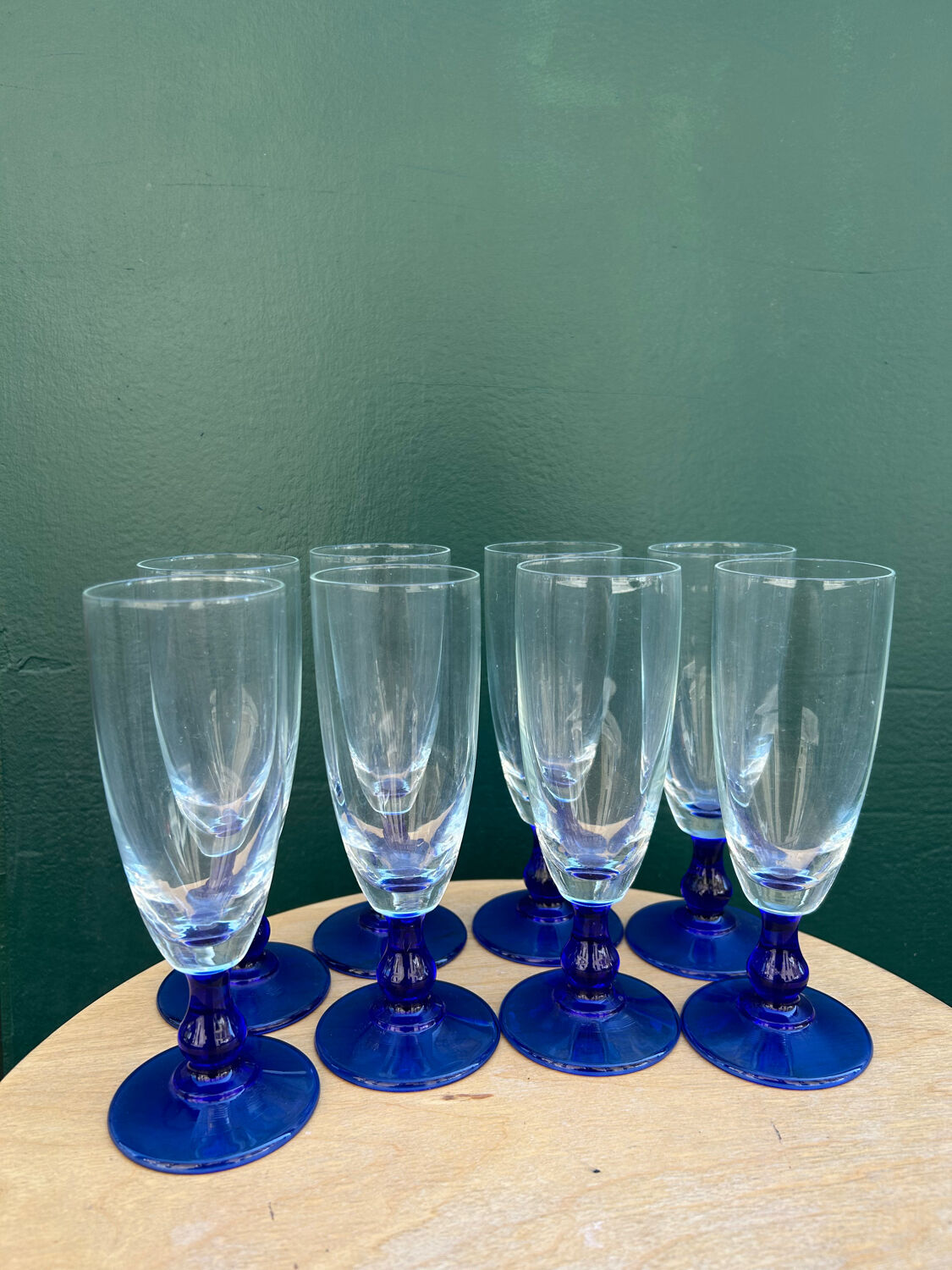 Set of 8 flutes