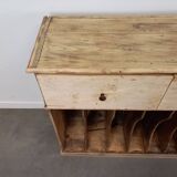 Storage unit with drawers