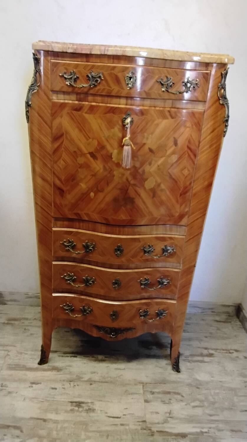 Secrétaire style Louis XV