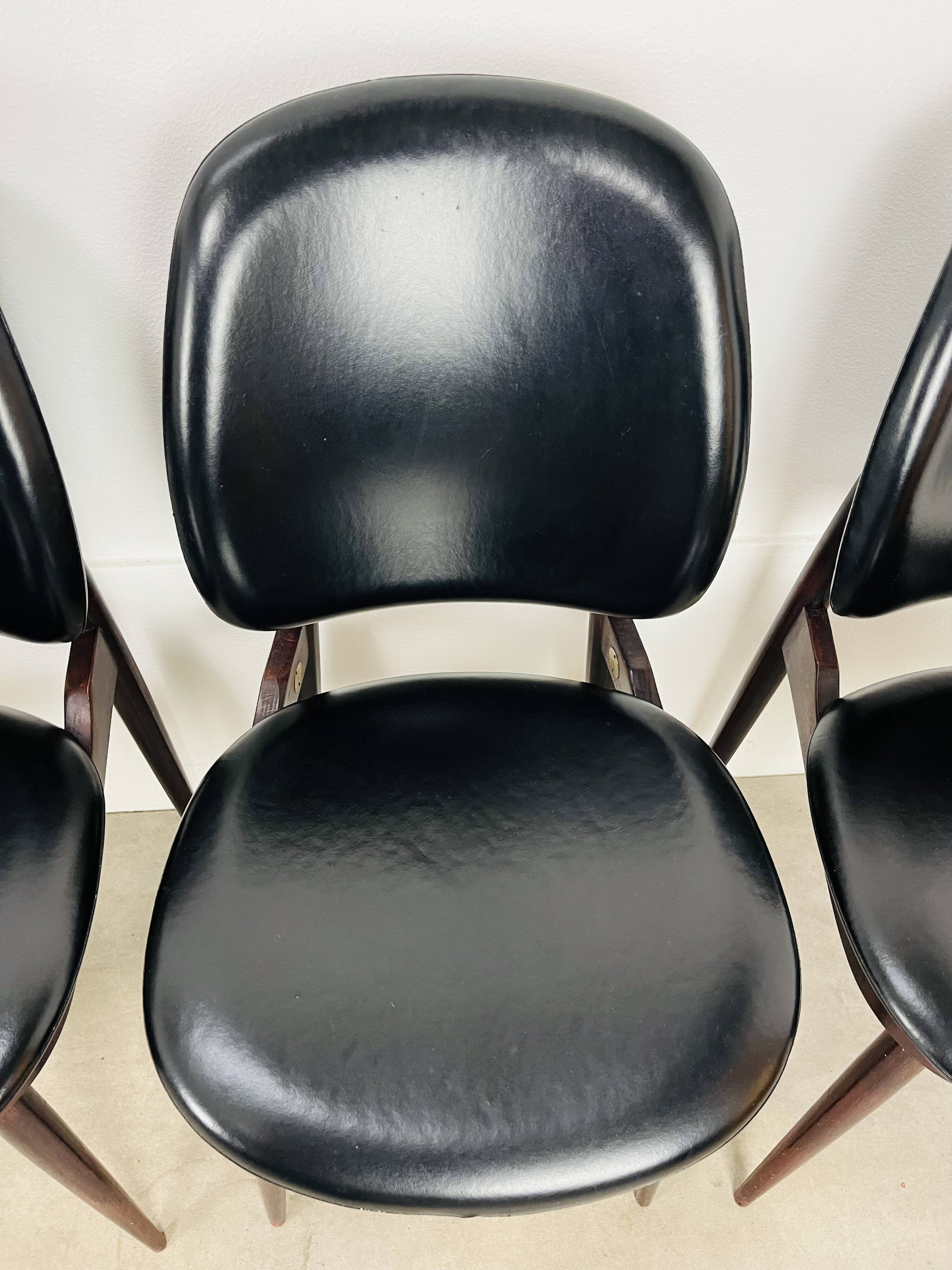 6 Pégase Baumann chairs, black, 1960s