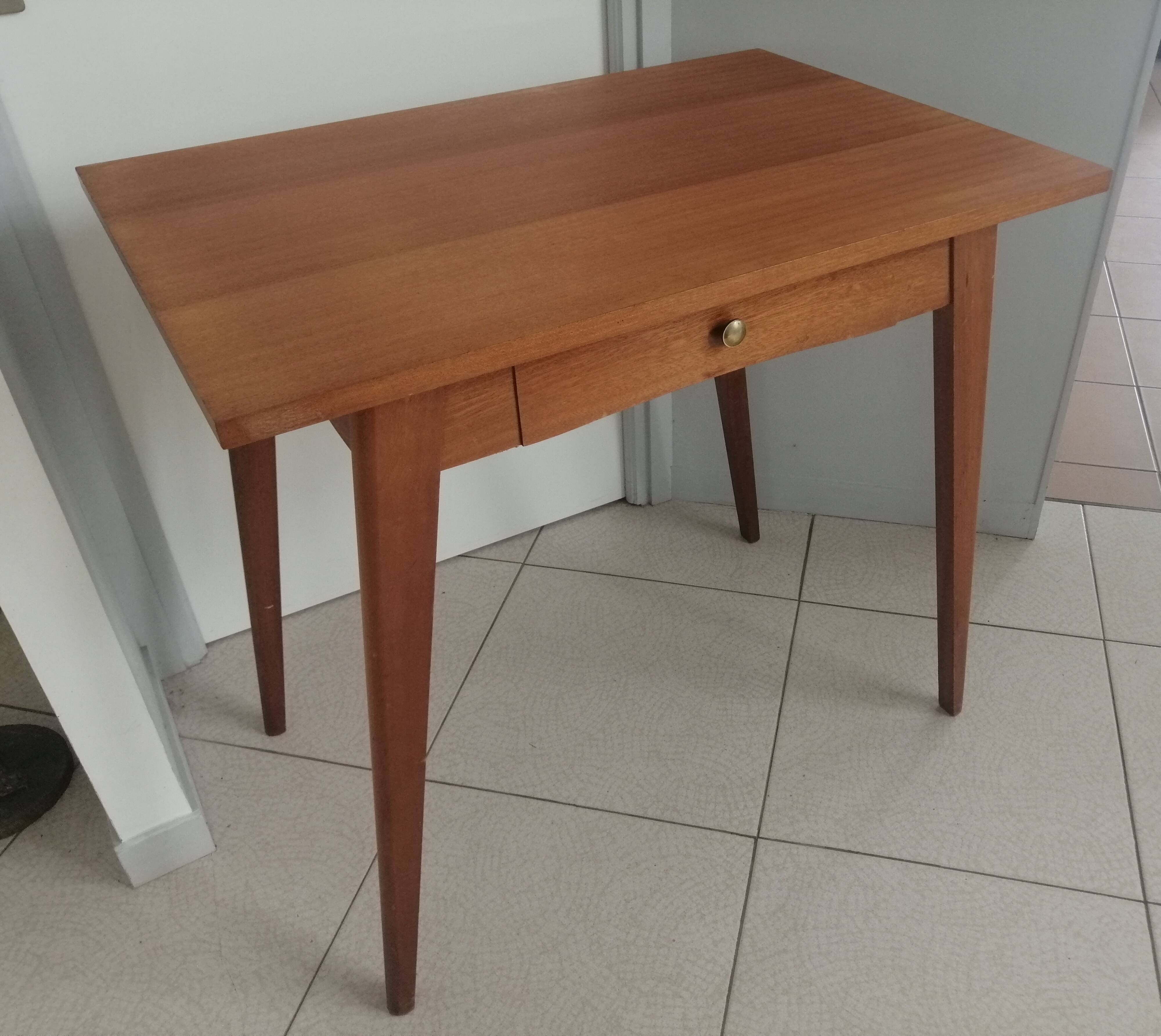 Table desk compass legs