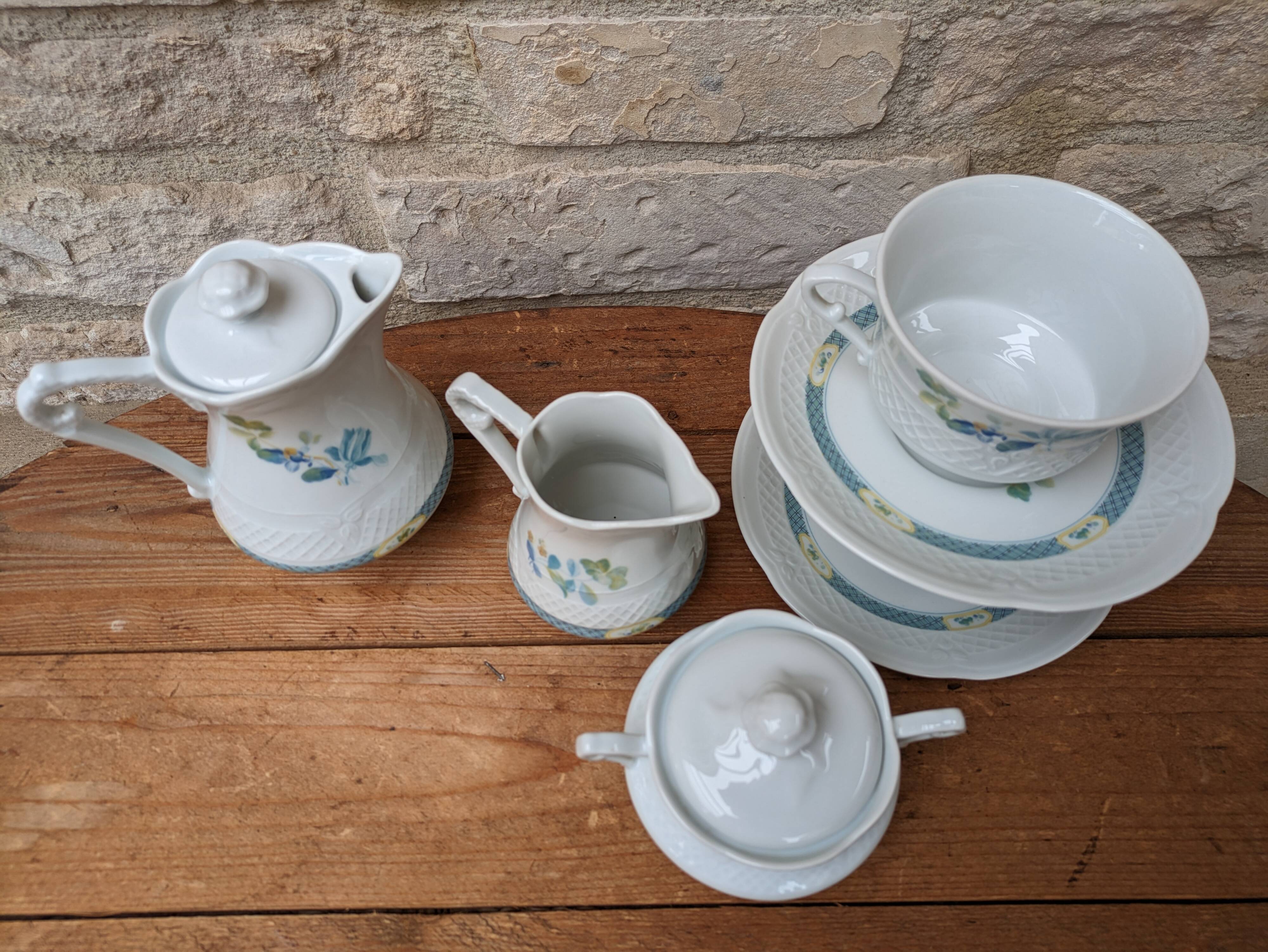 Limoges porcelain tea set L. Lourioux