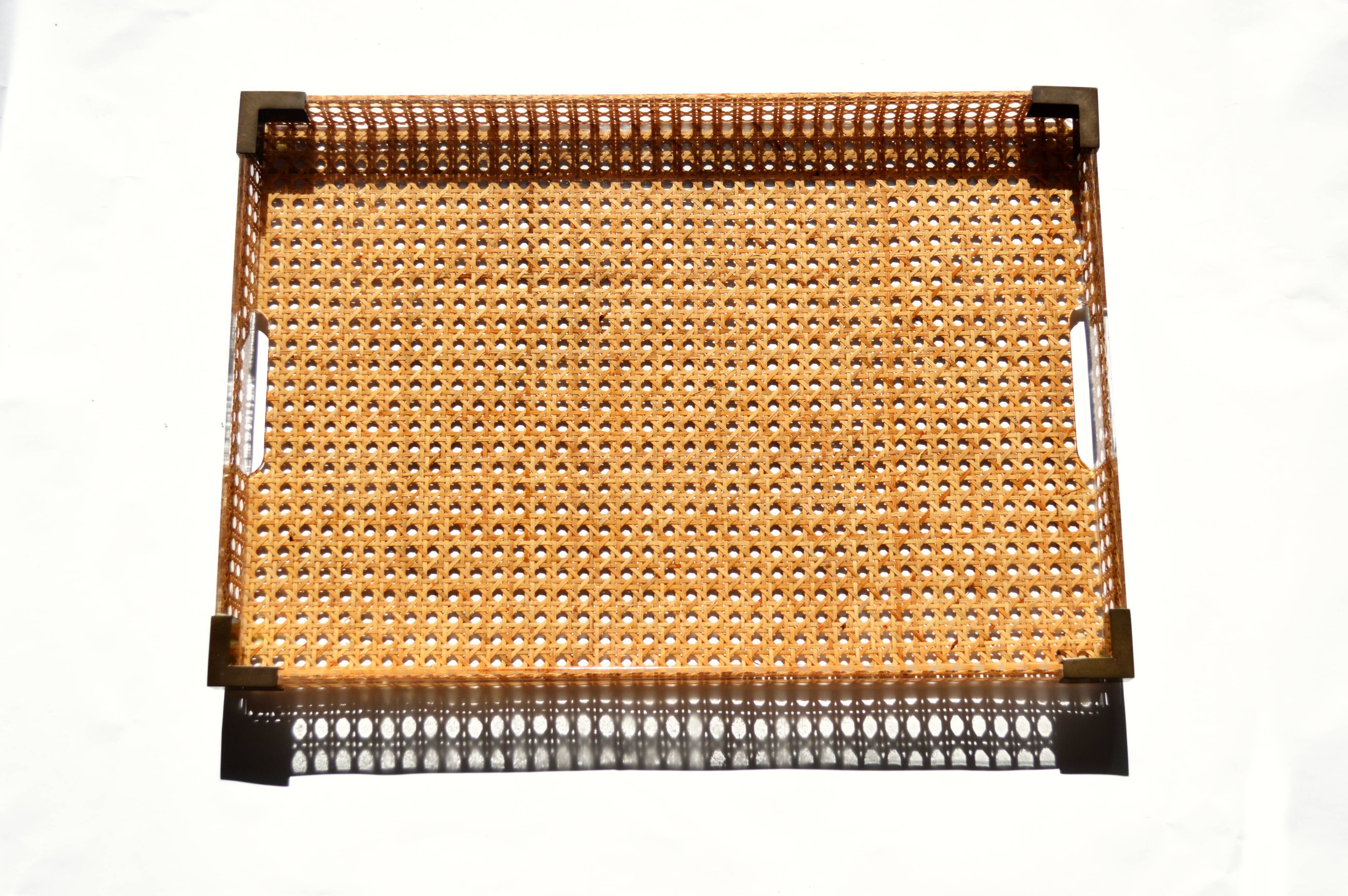 Plexi tray and cannage