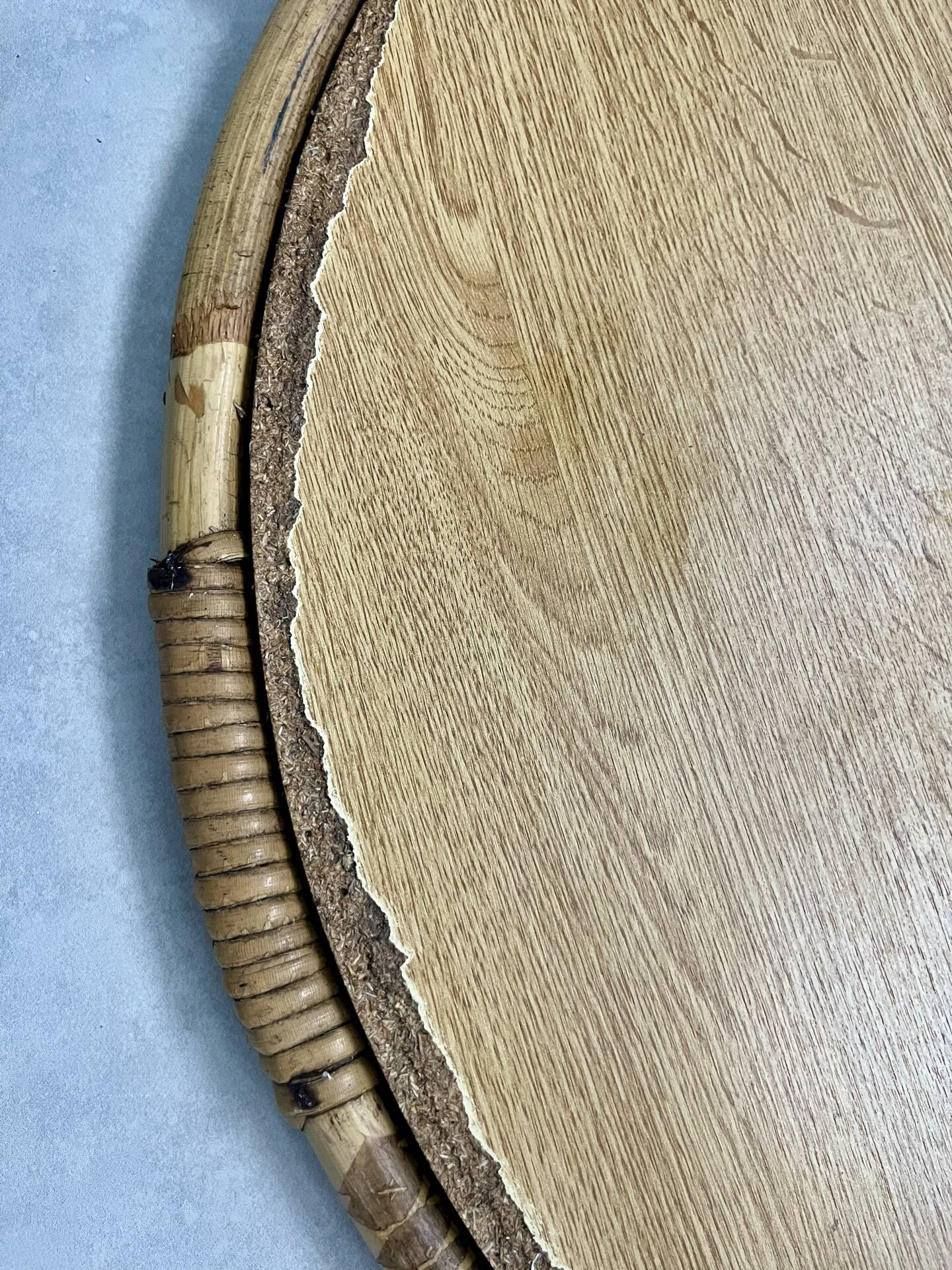 Table basse ronde rotin années 60
