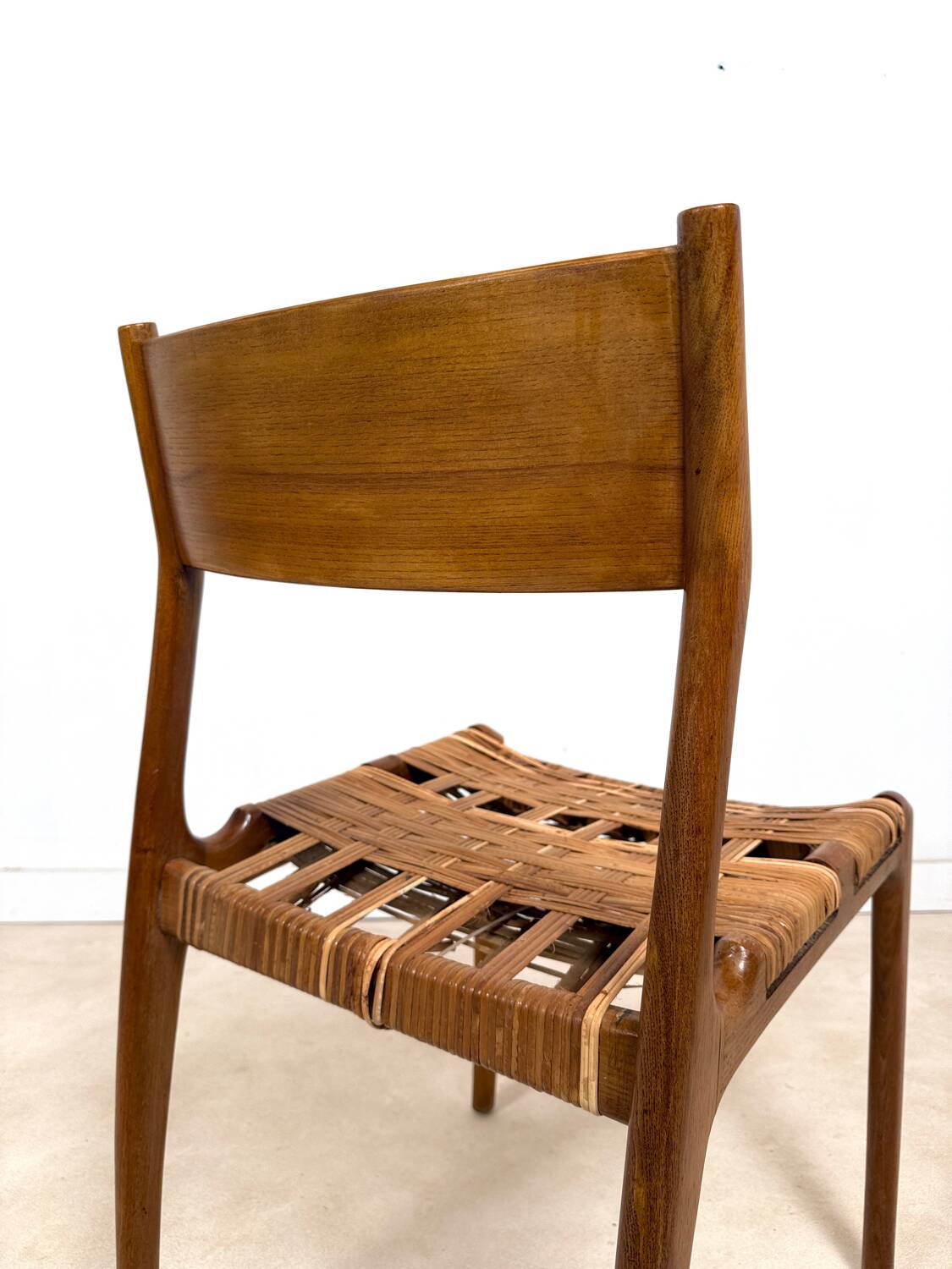 Set of 6 Gessef chairs model "Havana"