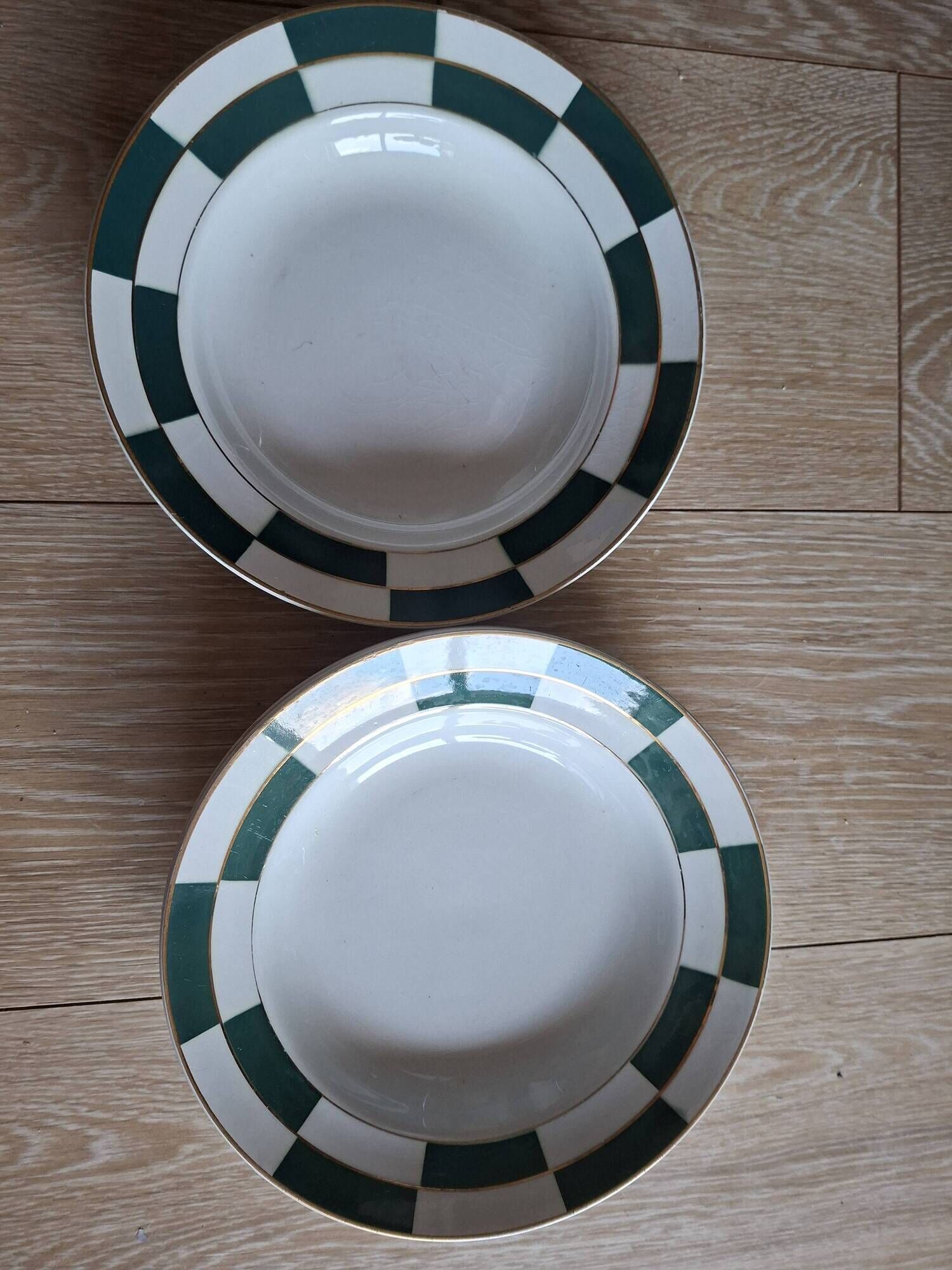 Assiettes Luneville damier ver et blanc 1910-1930