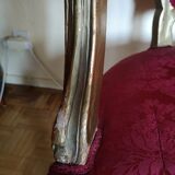 Louis XV style sofa in gilded wood and red pompadour fabric