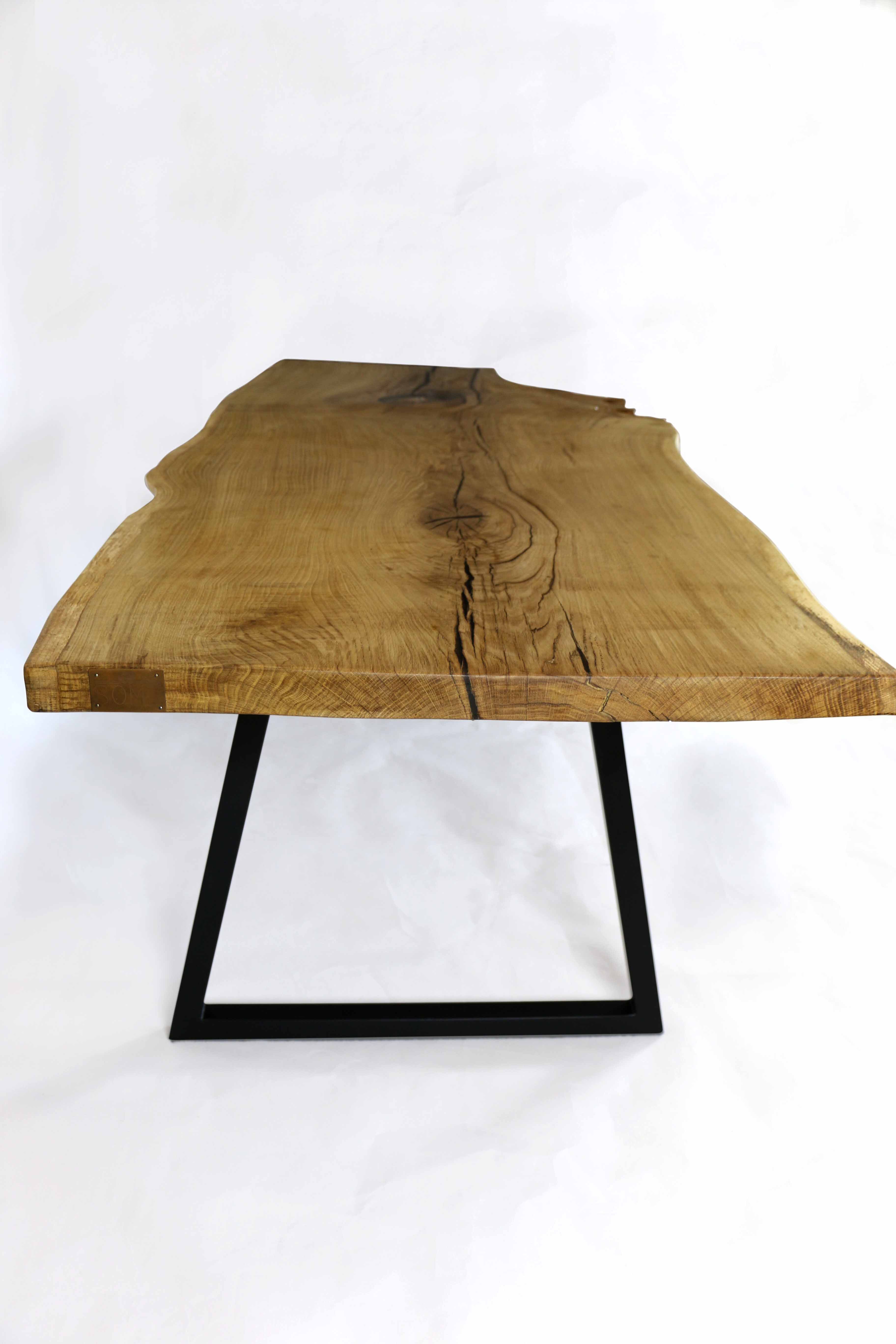 Table monolithe en chêne naturel