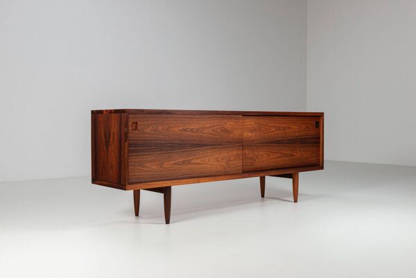 Buffet Niels Otto Moller en palissandre J.L. Mollers Danemark 1960