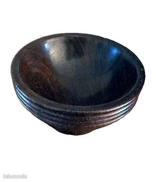 Small vintage turned solid wood bowl, Ø 9 cm