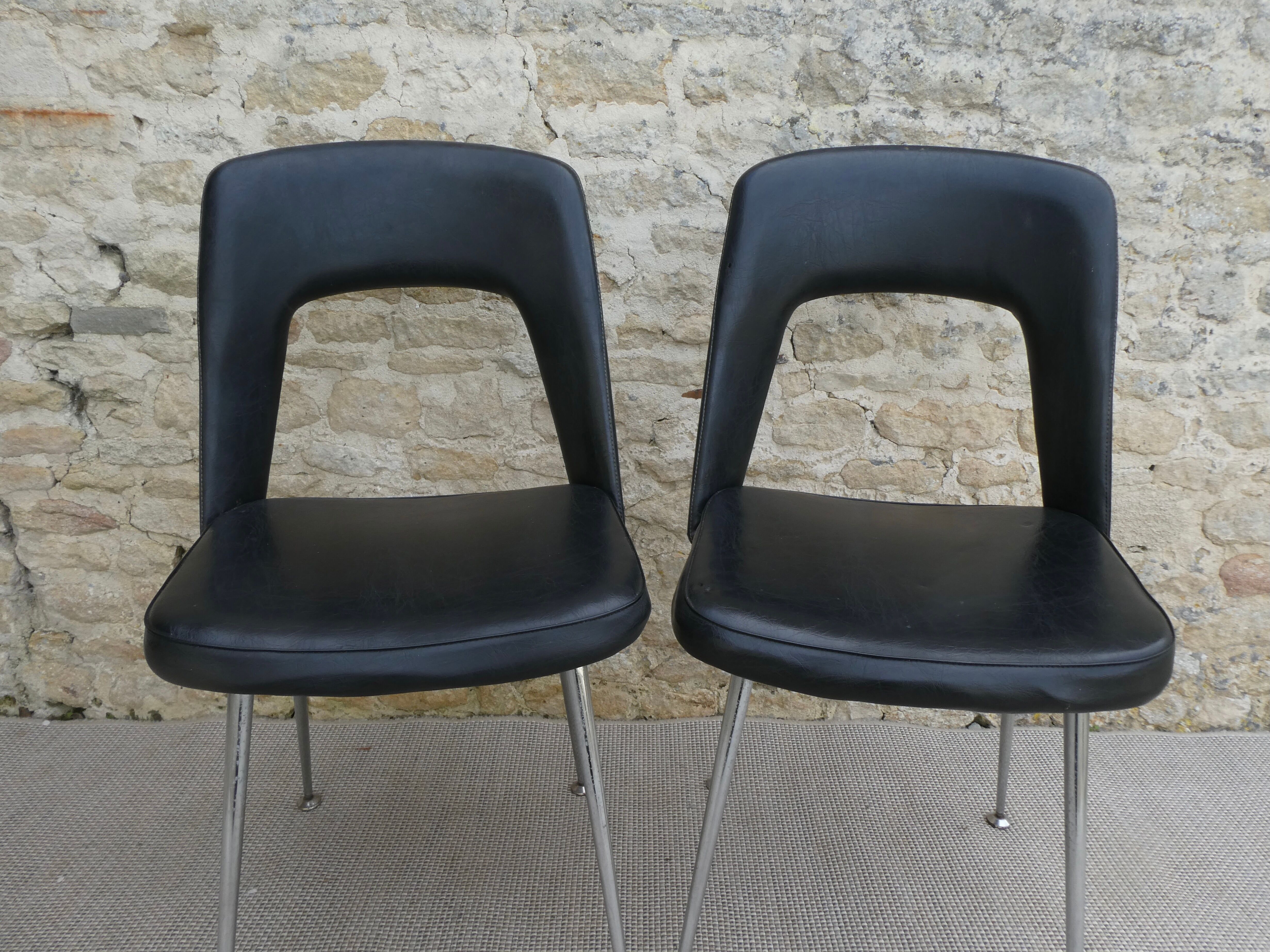 Pair of office chairs in chromed metal and skaï, 60s