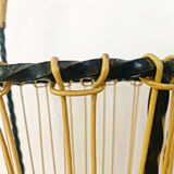 Wrought iron umbrella holder and scoubidou wires