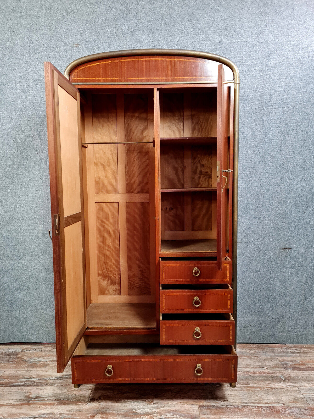 Art Deco period wardrobe in mahogany and marquetry around 1920-1925