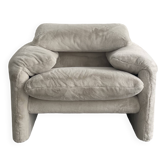 Fauteuil Maralunga par Vico Magistretti pour Cassina  en fourrure