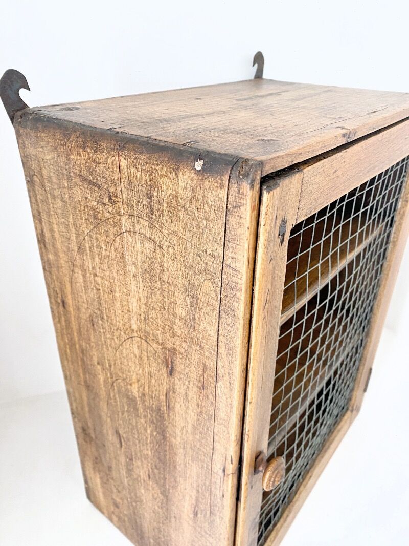 Wooden wall-mounted toilet cabinet