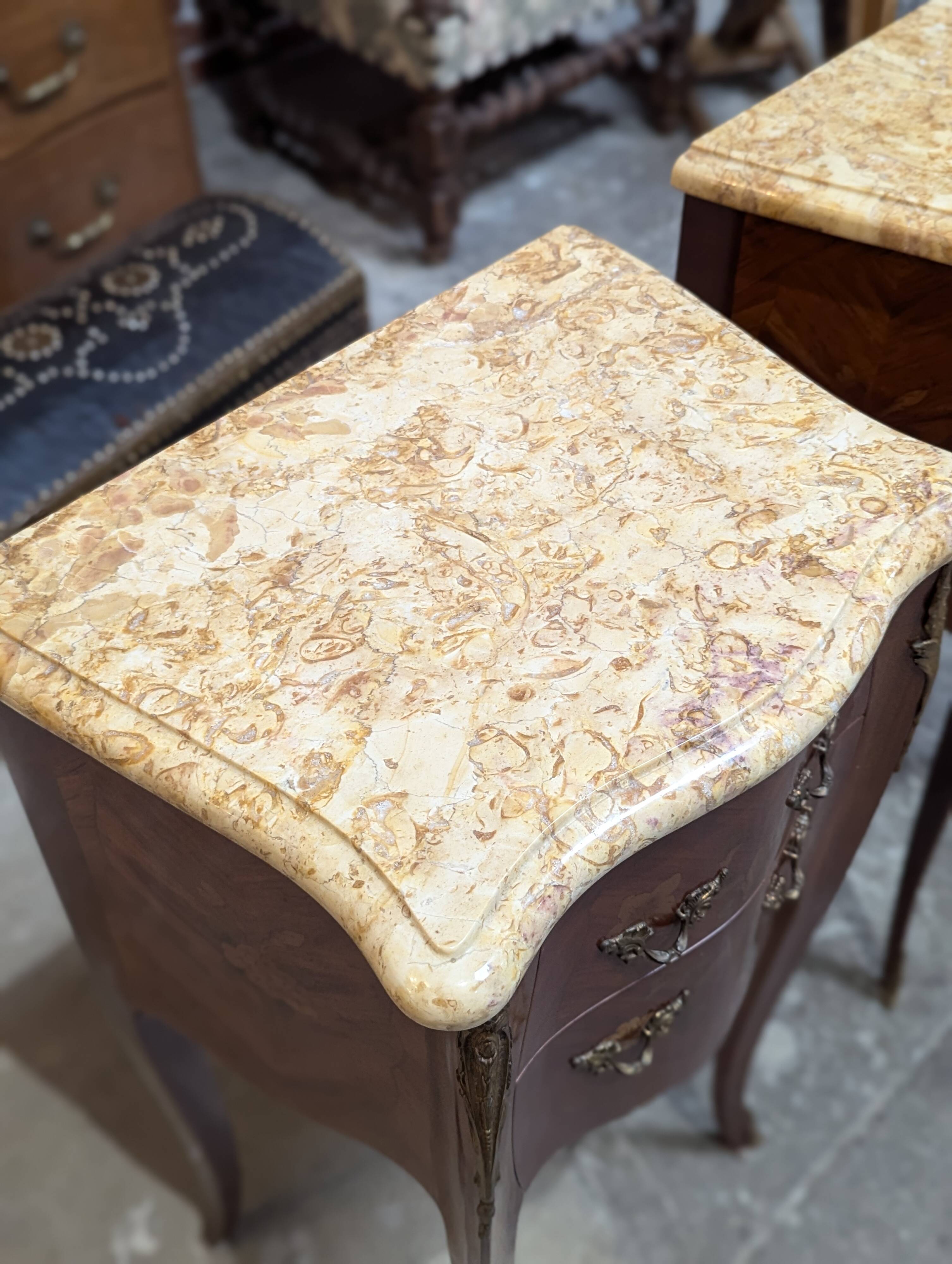 Paire chevets style louis XV