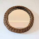 Round mirror in 60s design woven rattan