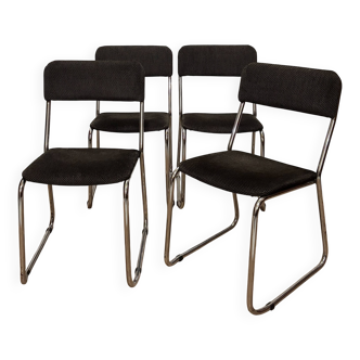 Série de 4 chaises années 70 en métal chromé