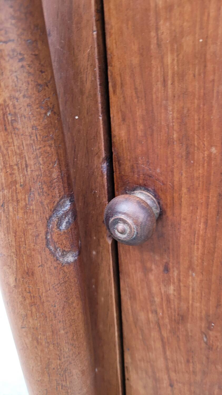 Chevet table de nuit Empire à colonnes Détachées en noyer 19ème