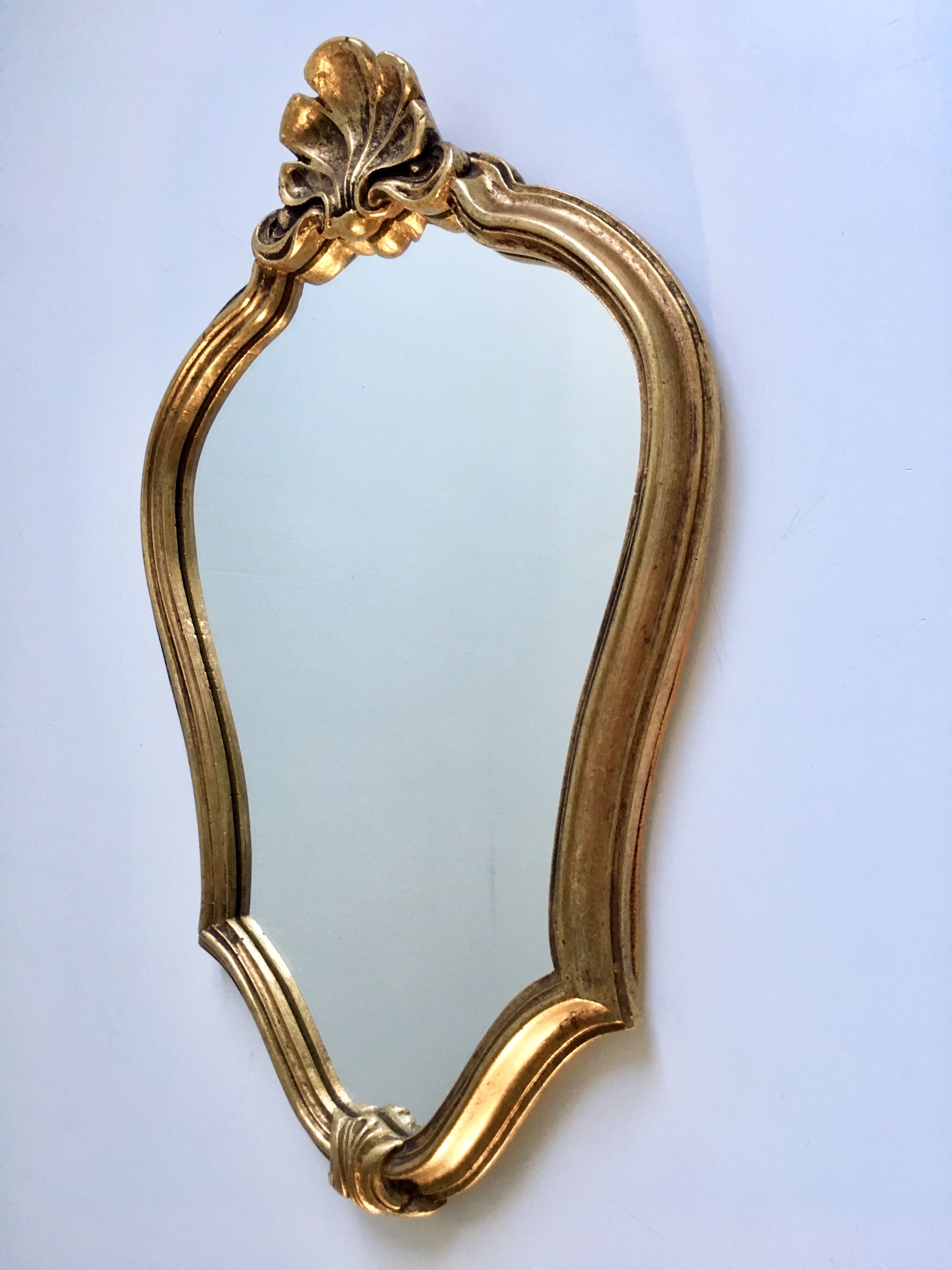 Mirror rocked carved and gilded wood 30x45cm