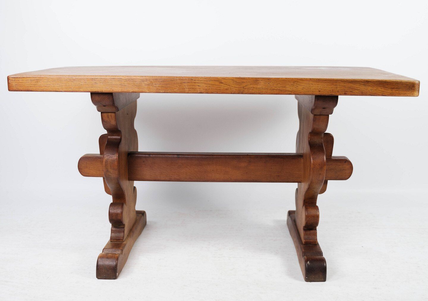 Table basse en chêne des années 1970