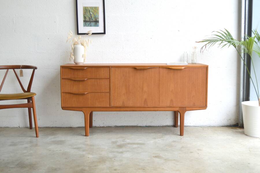 Teak sideboard by McIntosh 152 cm