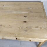 Farm table