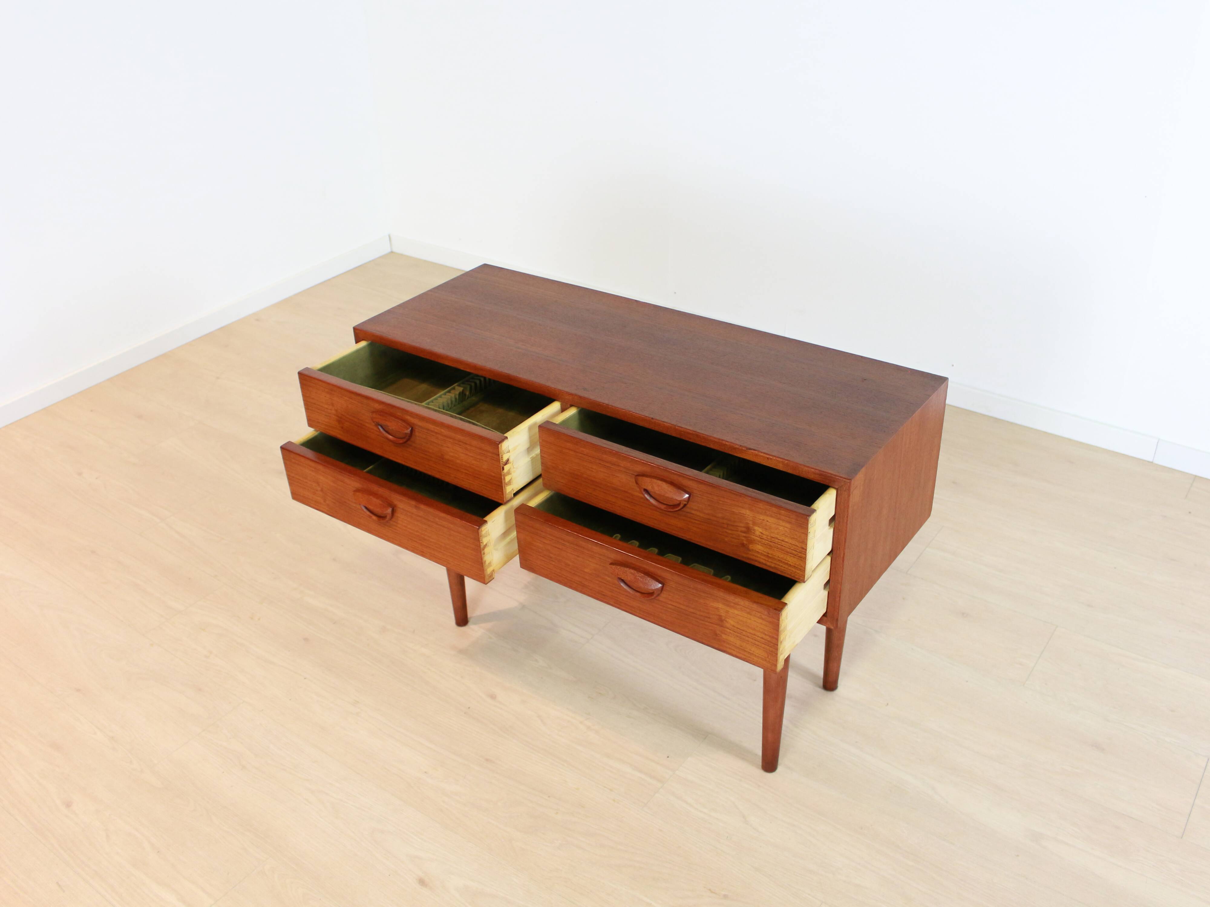 Commode vintage en teck Kai Kristiansen