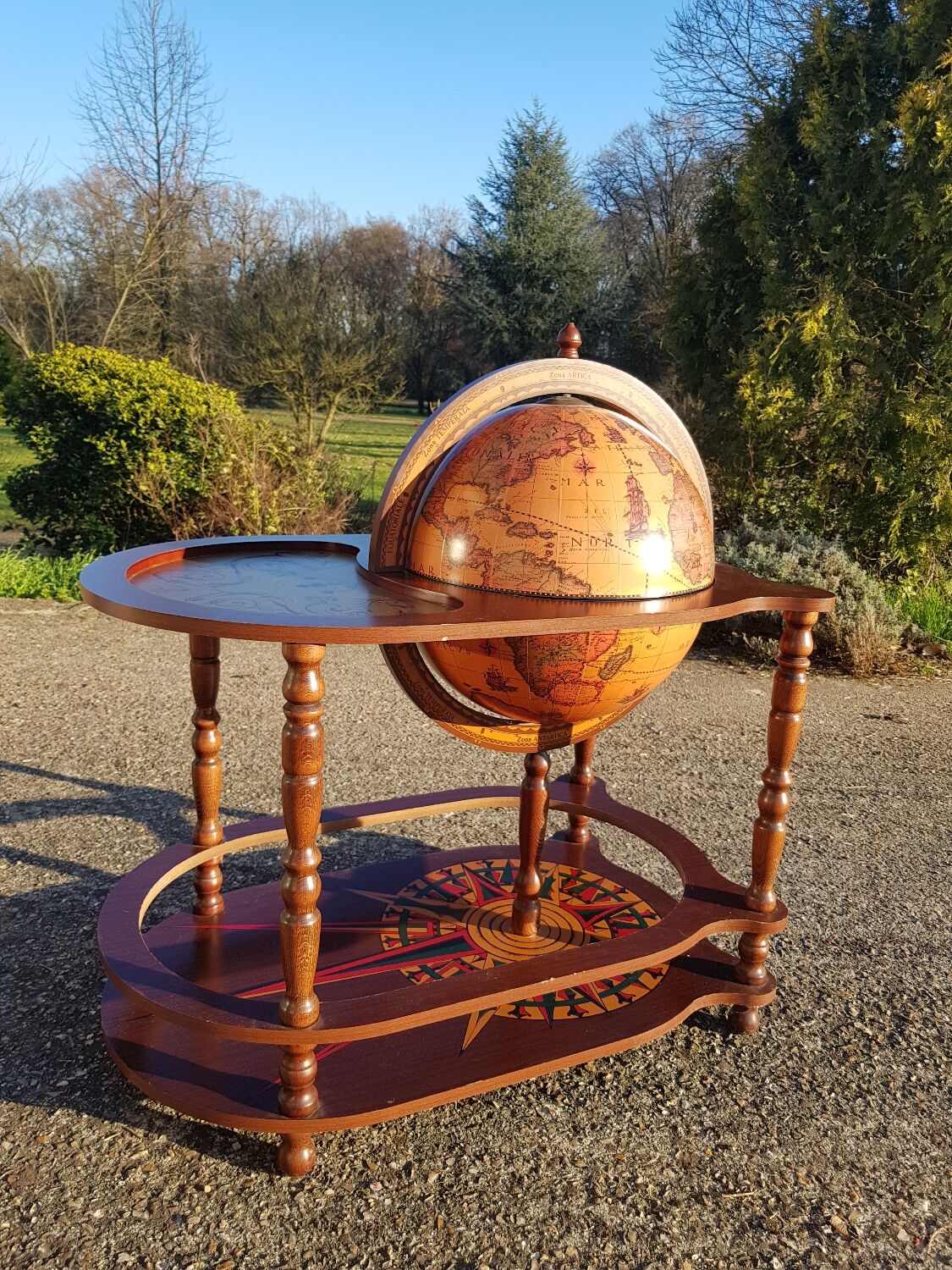 Coffee table bar world map