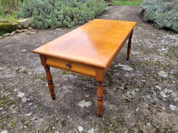 Table basse en merisier
