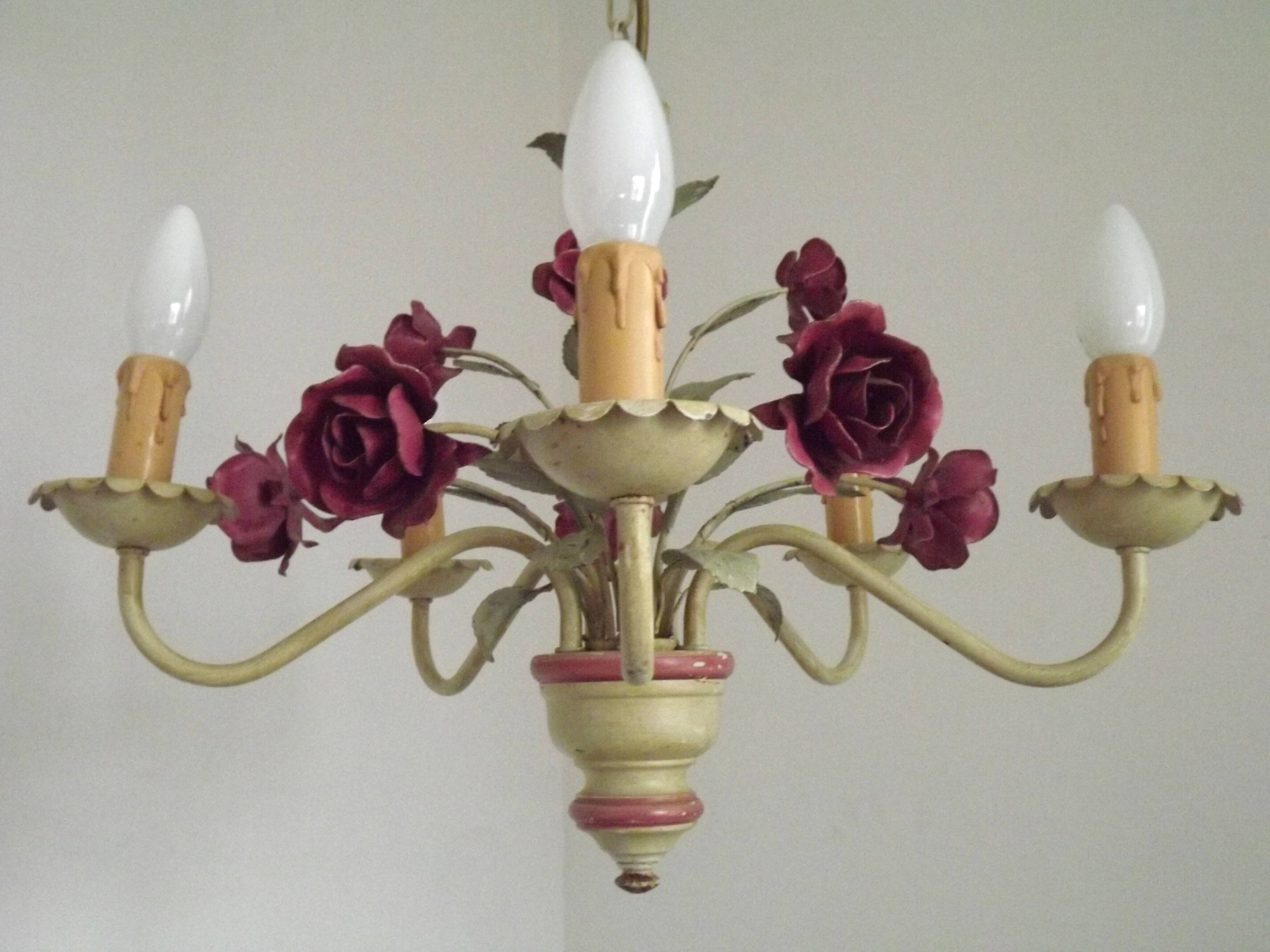 Lustre en métal à décor floral, France