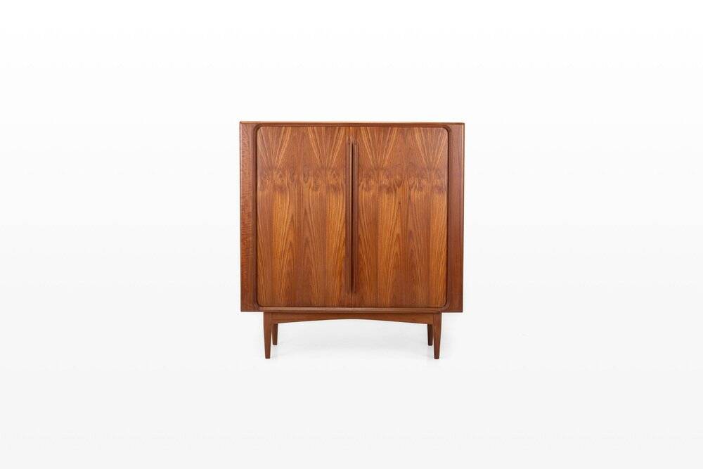 Cabinet en teck des années 1960 de Bernhard Pedersen & Son