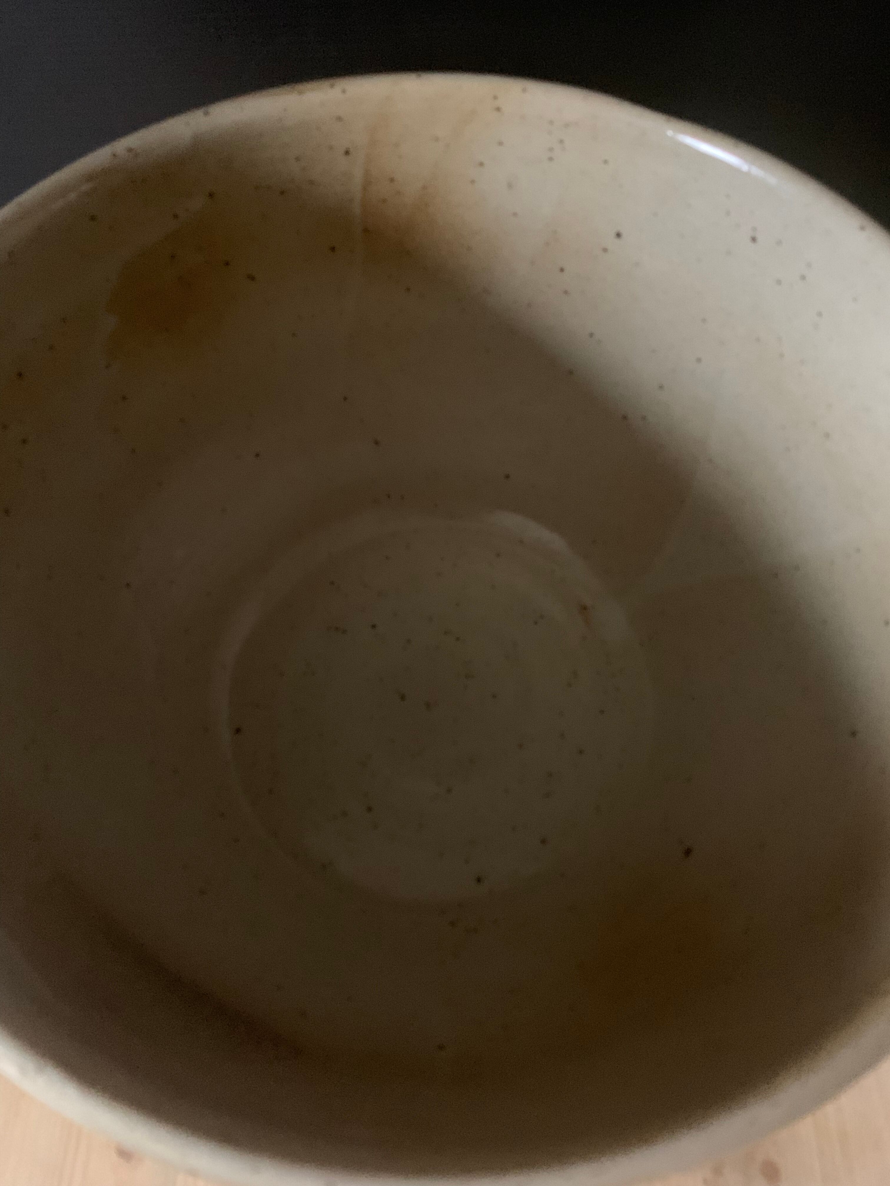 Salad bowl in sandstone