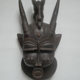 Masque de décoration tribal sculpture art africain ethnique