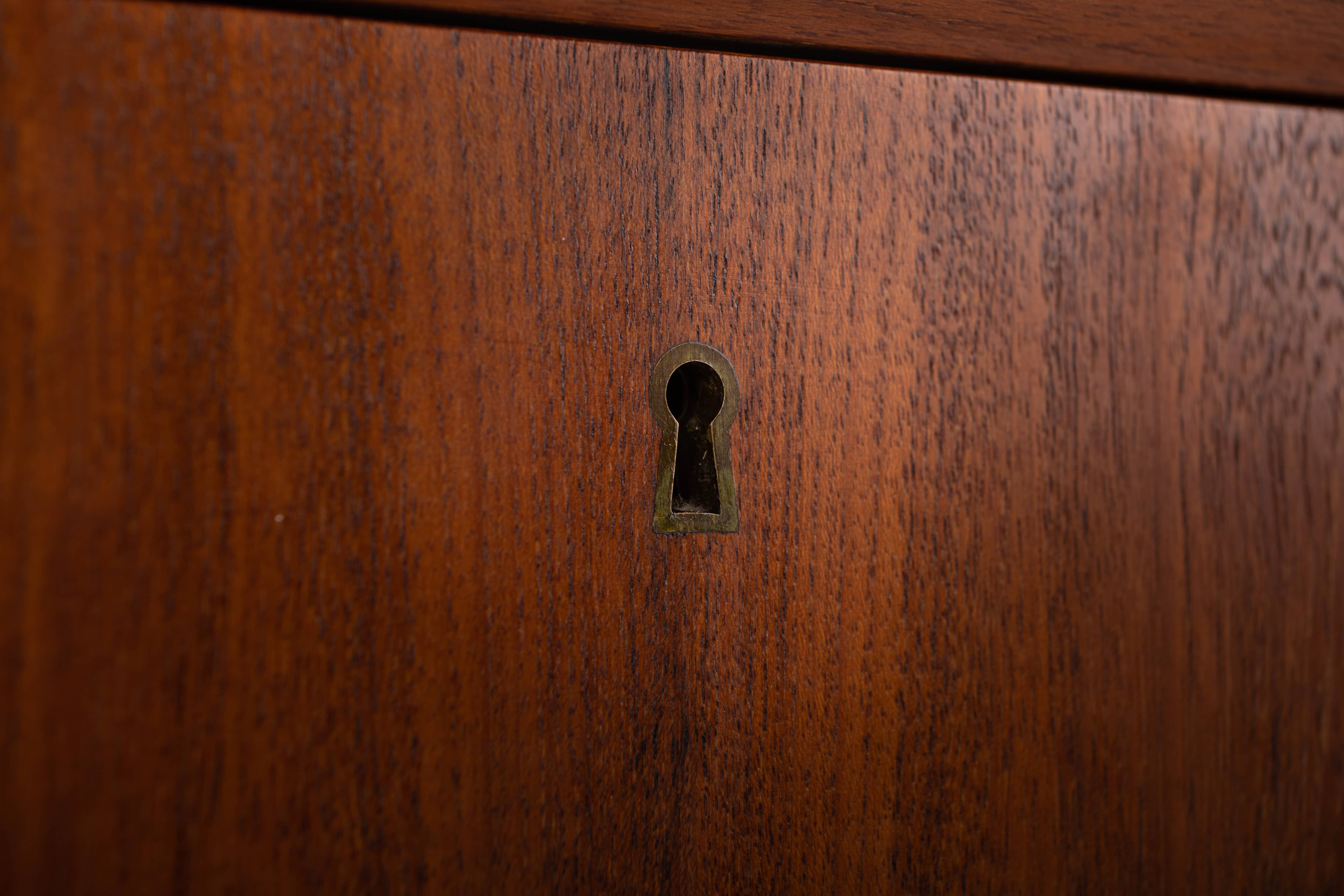 Danish chest of drawers in teak