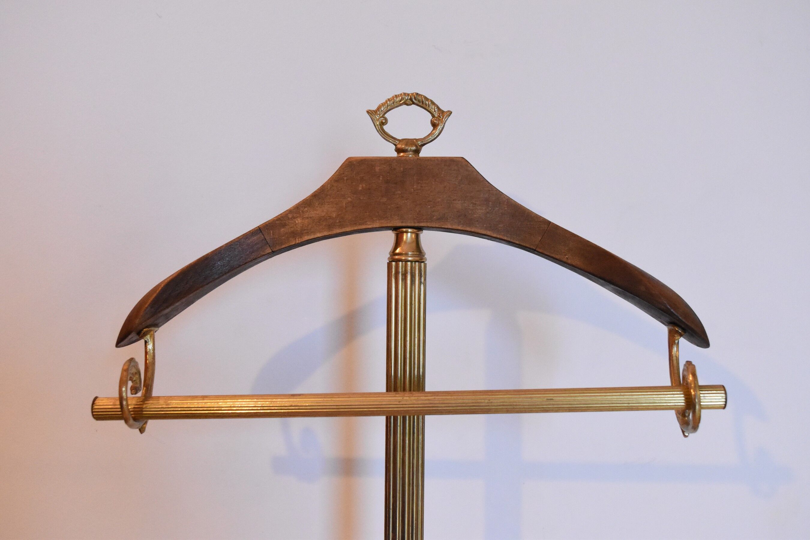 Retro night valet in brass and wood in Neoclassical style