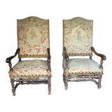 Walnut armchairs with Entretoise style Louis XIII