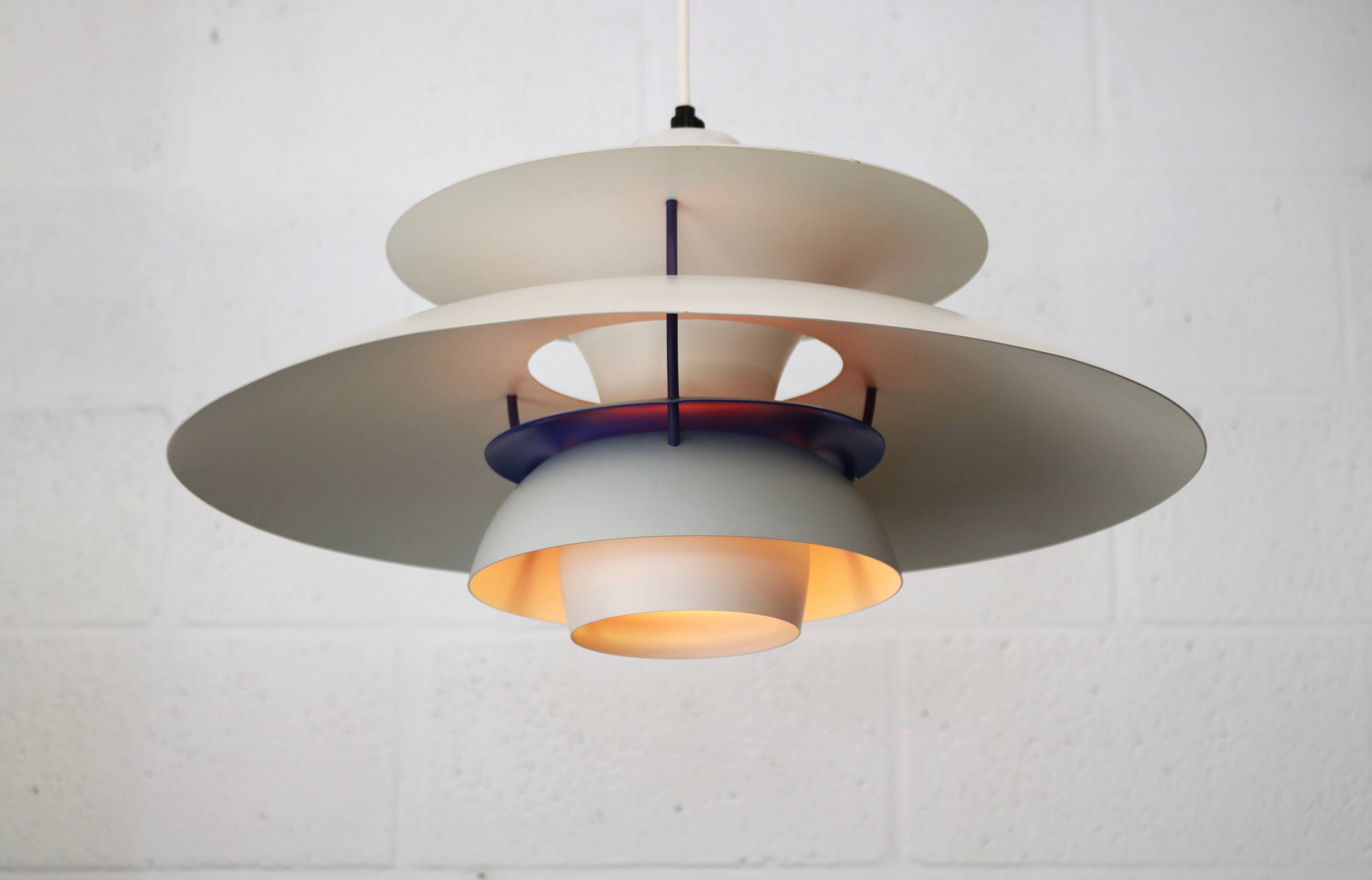 The real Danish stuff - PH5 pendant - original white color  - Louis Poulsen