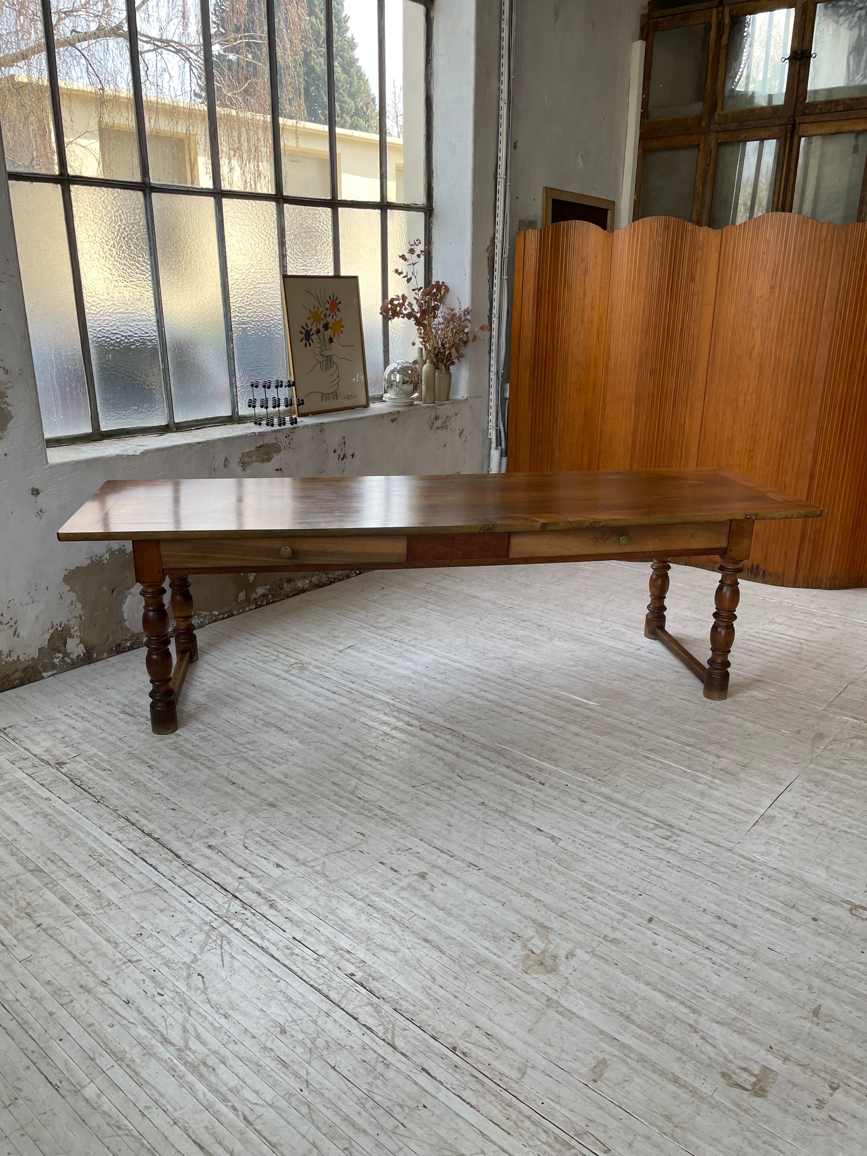 Table of draper firm walnut 260cm