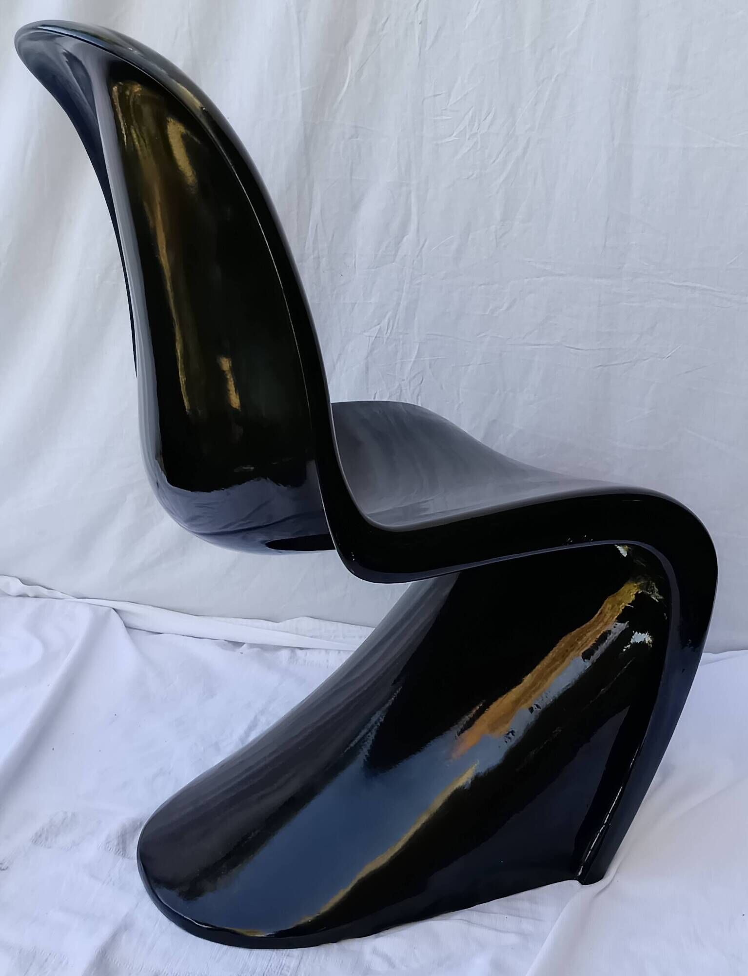 S panton chair first series (glass-reinforced polyester resin)