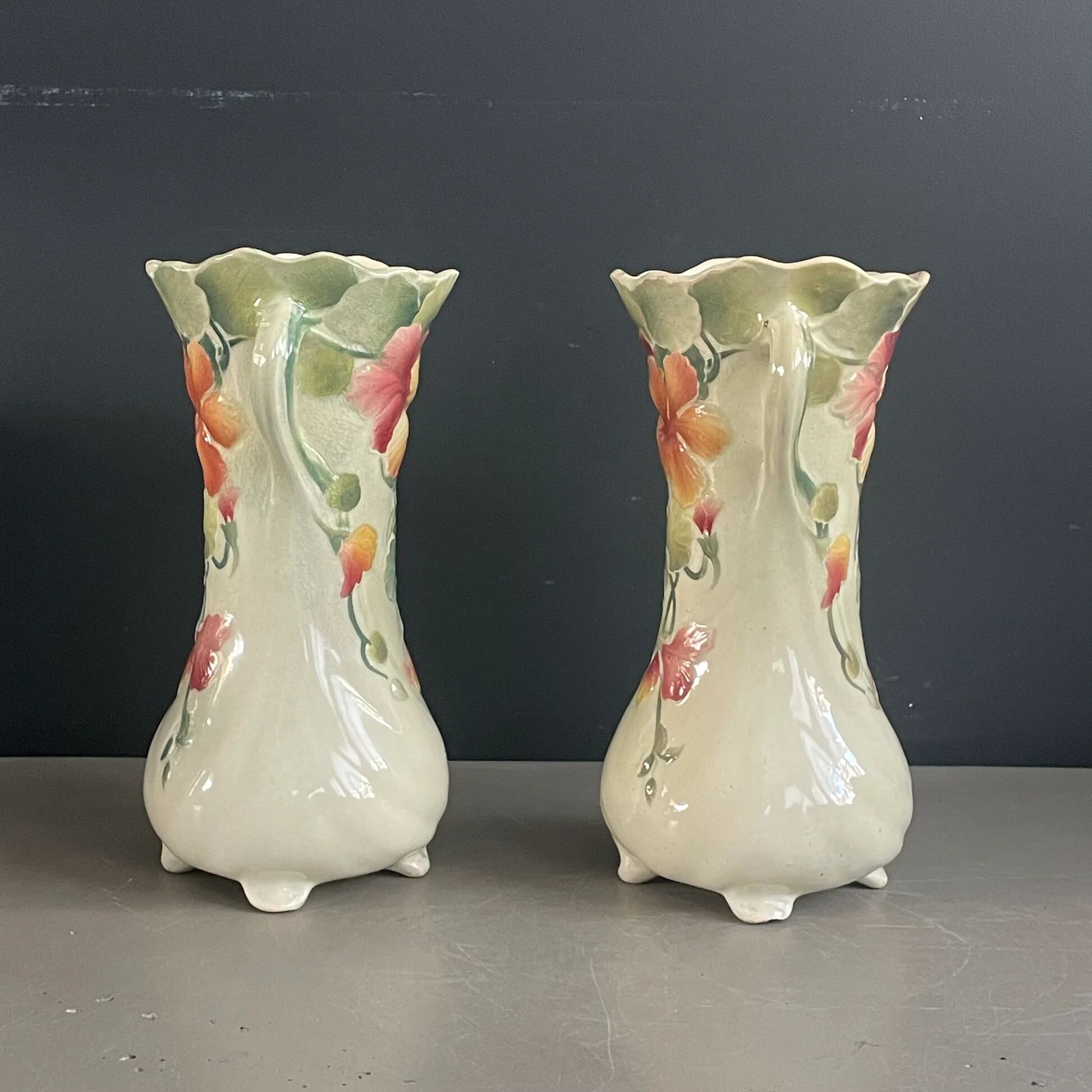 Paire de vases en barbotine St Clément - Réf 1115