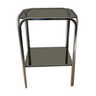 Service table with shelf
