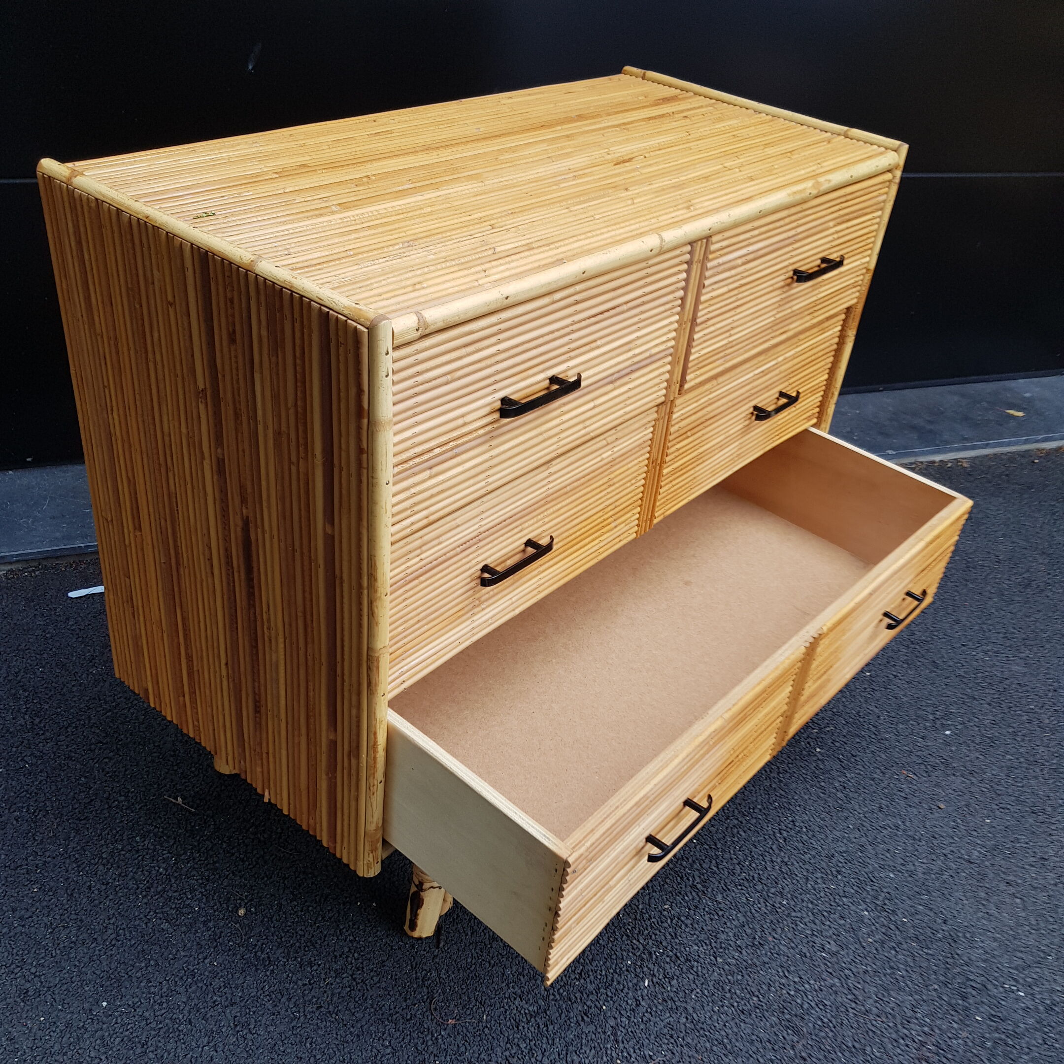 Commode en rotin, années 50