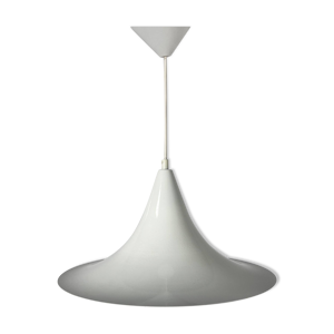 Suspension en métal