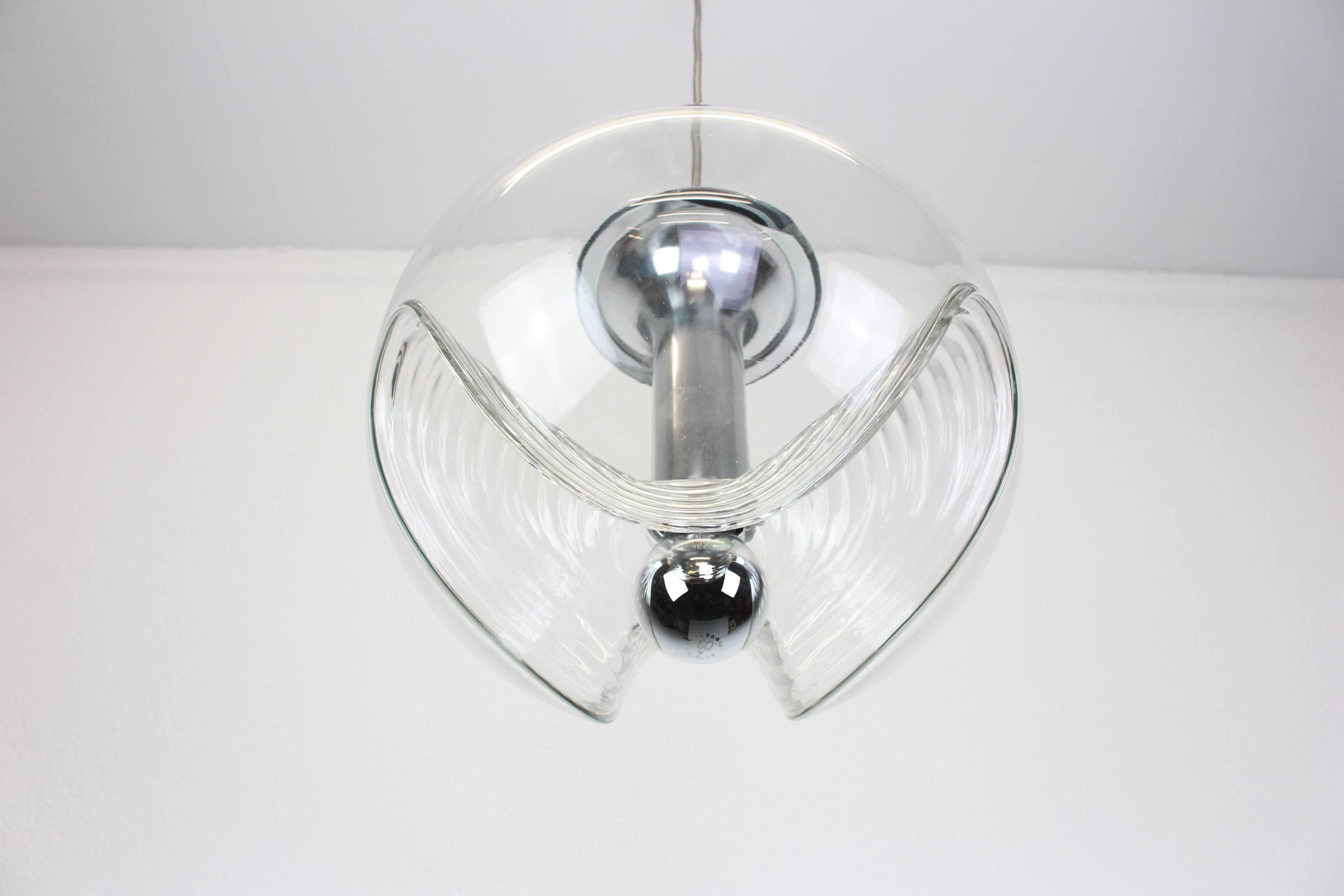 Large suspended chandelier in transparent glass by Koch & Lowy, Peill & Putzler, Germany, 1970.