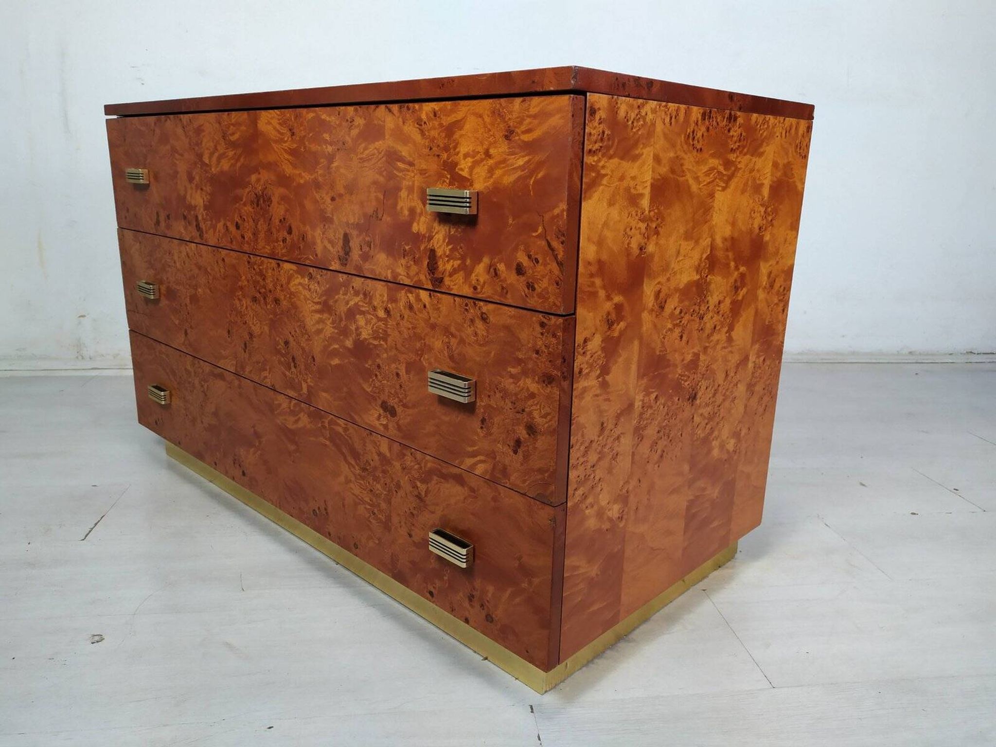 Vintage drawer chest in amboyna burl, 1970s