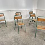 Ensemble de 13 anciennes chaises d'école Tolix