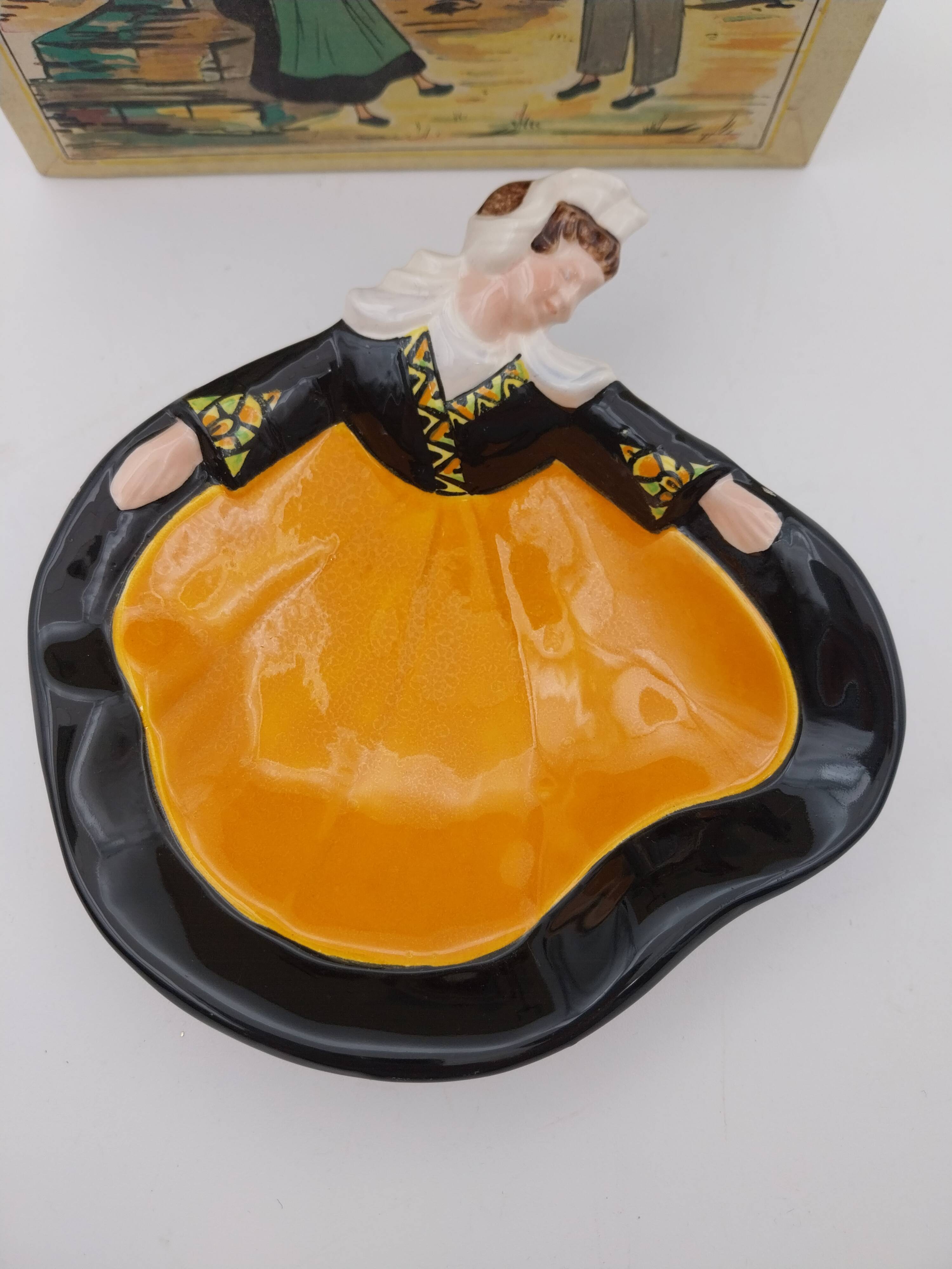 Empty ceramic pocket Foumaintraux Pierrick bigoudène Breiz in its box