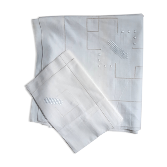 sheet and hisca, opened and embroidered in cotton for one person