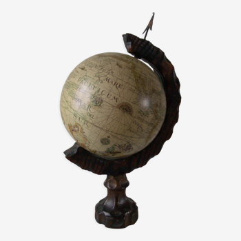 Globe on carved wood 51 cm
